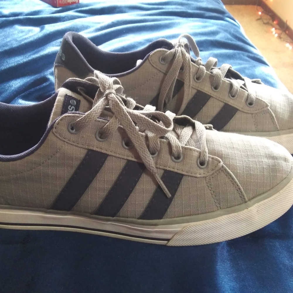 Nice pair of Neo Adidas's